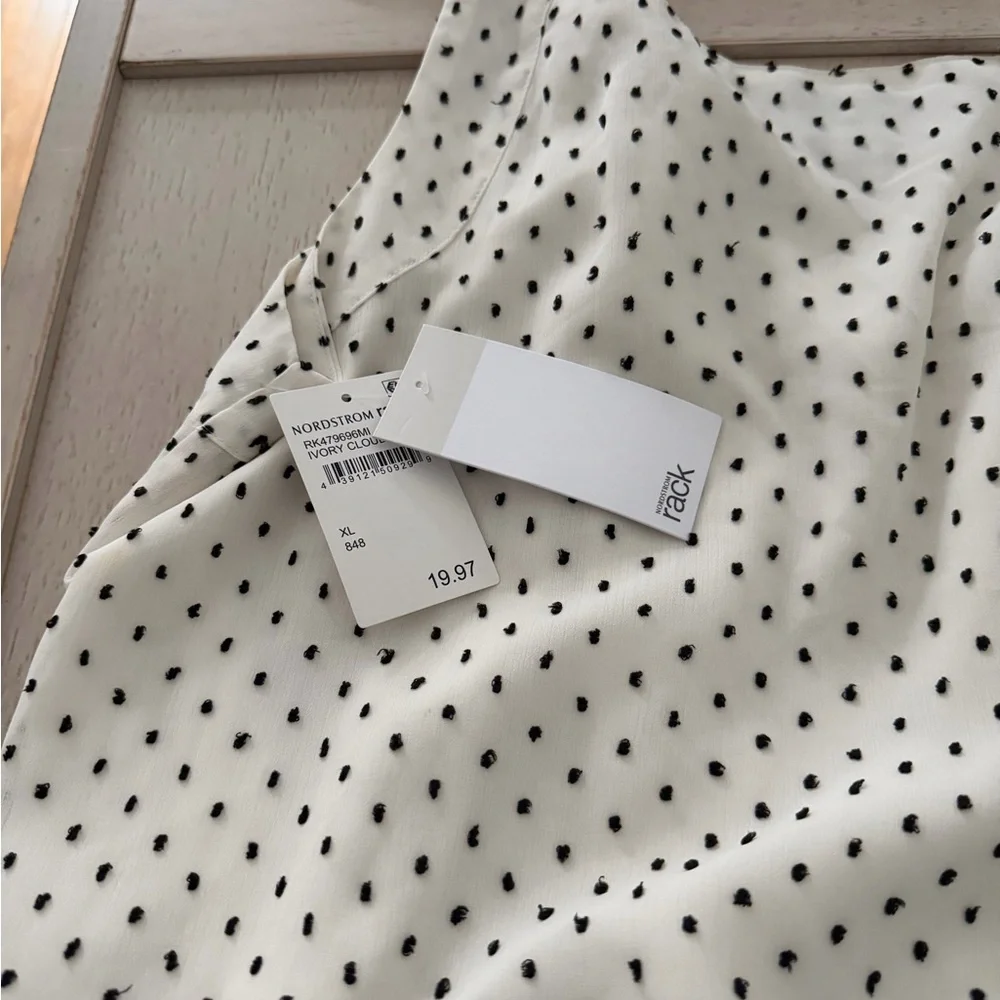 Nordstrom Blue and White Polka Dot Camisoles woman’s size XL blue and cream - Picture 5 of 5